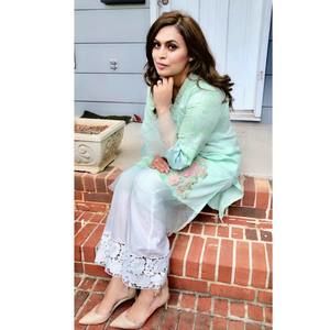 Meet your Posher, Sonia